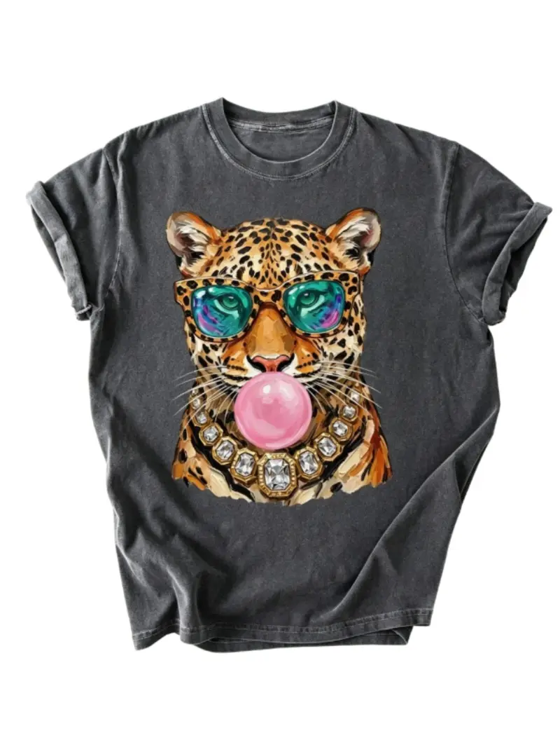 Trendy Leopard Shirt, Bubblegum Sunglasses Big Cat Graphic Unique Tshirt, Retro Animal Graphic