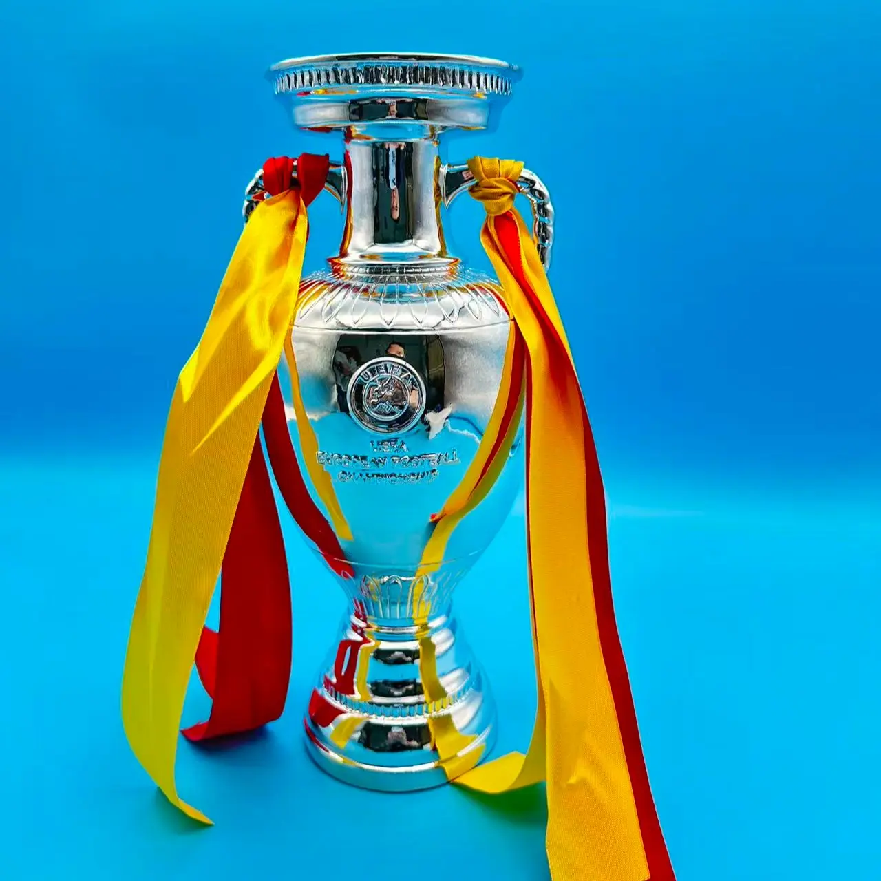 European Cup Trophy Delaunay Cup Model, Soccer Trophy, European Football Championship Trophy Souvenir, Fan Collection Collectible Memorabilia