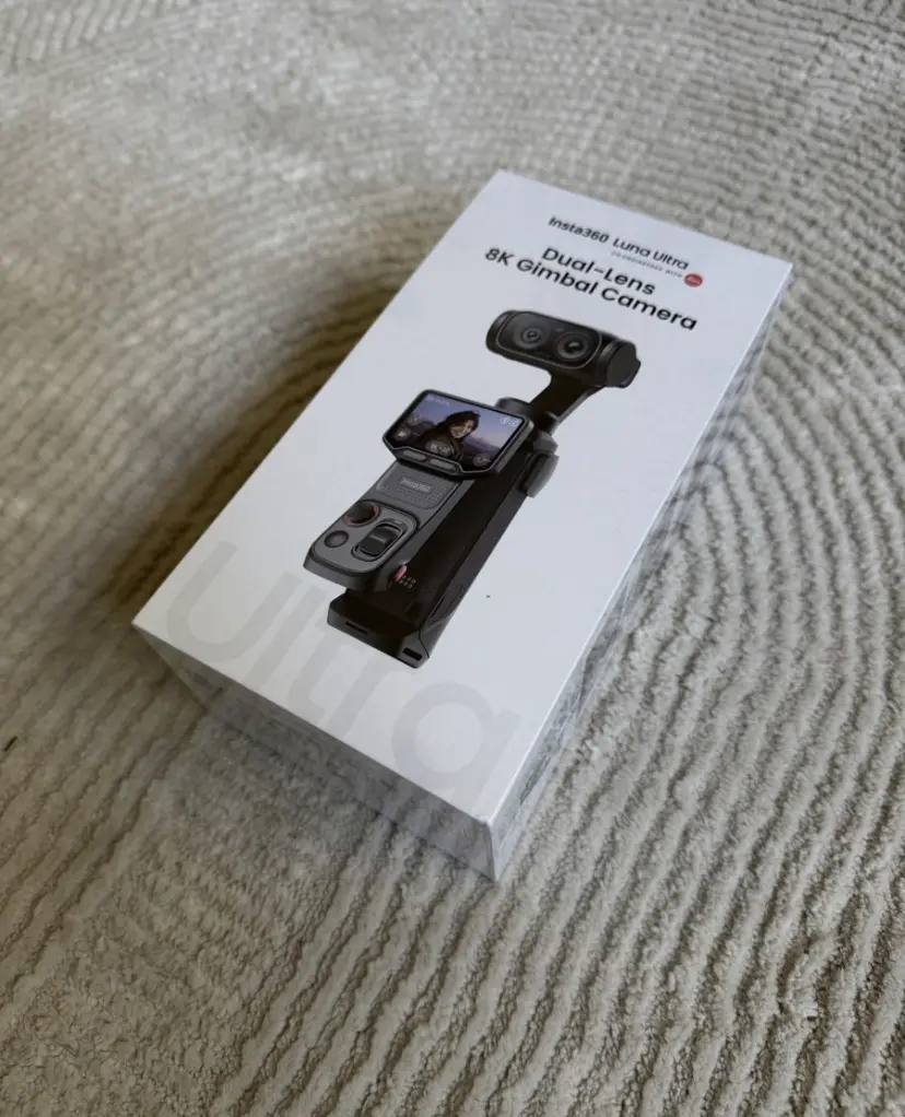 Insta360 Luna Ultra Black Dual Lens 8k Gimbal Camera