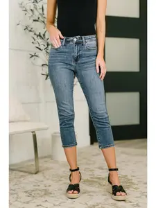 Judy Blue Mid Rise Skinny Capri Denim Jeans 72122, Stretchy Cotton Comfort Denim Womenswear Bottom, Summer Style, Chic Trendy Casual Cropped