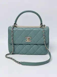 Pre-owned CHANEL Leather Shoulder Bags Quilted Small Trendy CC Flap Dual Handle Bag Shoulder handbag Crossbody BIN001CC