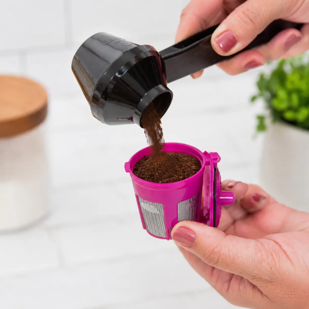 Coffee Scoop and Funnel Set for Refillable K-Cup Pods, Multi-Purpose Measuring Spoon for Ground Coffee, Tea and Protein Powder, Black