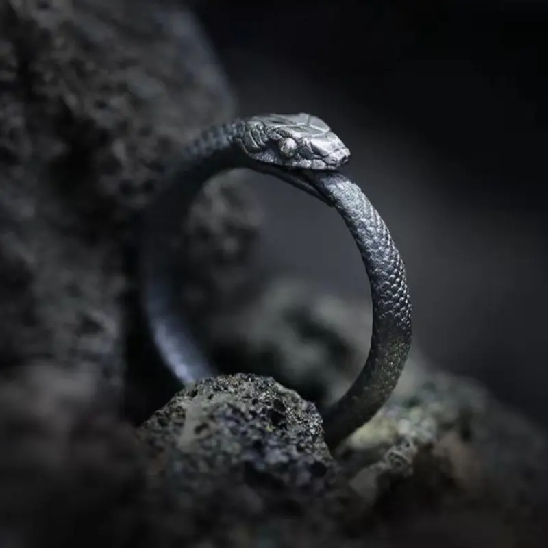 Unisex Adjustable Animal Ring with Tail Snake Opening & Metal Coating - Costume Jewelry Accessory with Unisex Appeal, Rings for Women, Suitable for Party & Everyday Commute, Ideal Gift for All