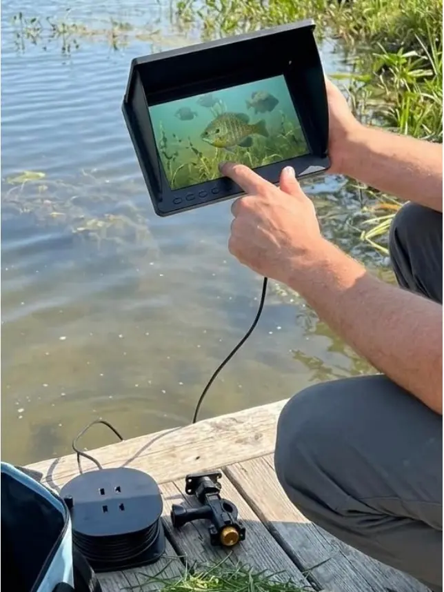 Underwater Fishing Finder Camera: 220°Wide-Angle Lens/Portable Fish Finder for Sea/Lake/Boat/Kayak Fishing