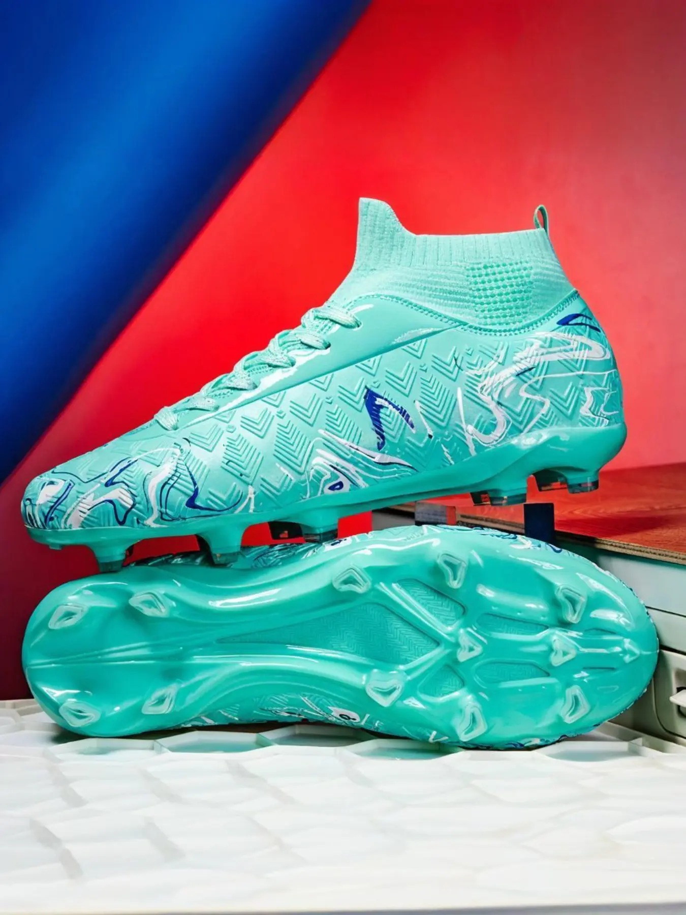Unisex High-Top Long Spike Soccer Shoes, Professional Youth Adult Sports Shoes, Anti-Slip Durable Design, Ideal for Indoor Outdoor Training Matches