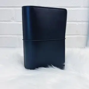 Smooth Black BEE-6 Traveler's Notebook | Fits 5"x7" Inserts + Notebooks