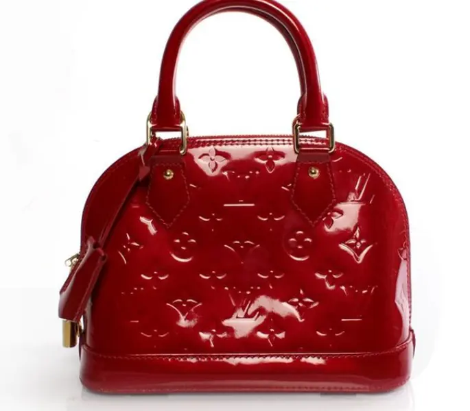 Pre-owned Louis Vuitton Red Alma BB Vernis Crossbody Bag