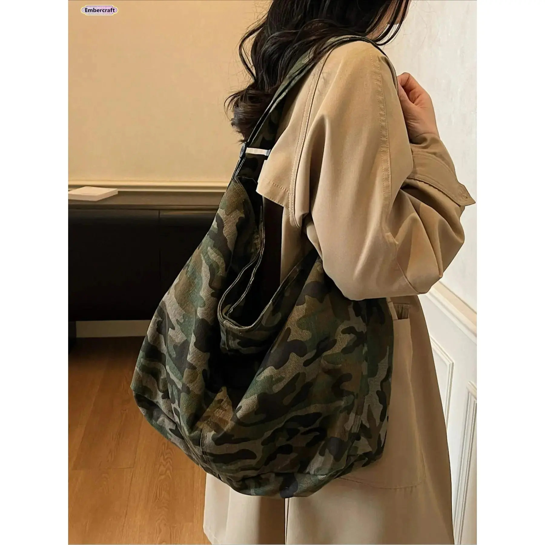 Vintage Camouflage Print Large Canvas Backpack - Unisex Carry-On Camouflaged Crossbody Backpack for School, Work, Camouflaged Backpacks, Carry-On Backpacks