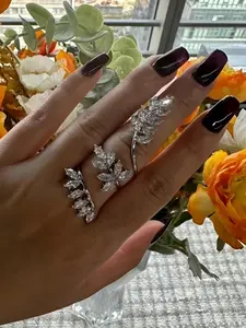 Elegant Leaf Design Adjustable Rhinestone Ring, Adjustable Zircon, Luxury Fashion Statement Jewelry, Sparkling Versatile Accessory, Adjustable Rings, Adjustable Trendy Rings, Elegant Everyday Ring