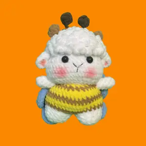 Handmade Crochet Sheep with Bee Design 4x3x1 Inch Soft Yarn Crafted Animal Figure Cozy Texture Intriguing Bee Detail chiacrafts Patterns