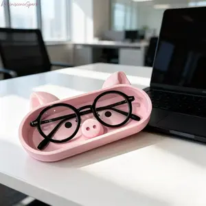 Cute Pig-Shaped Eyeglass Holder, Novelty Glasses Stand, Adorable Desk Decor Sunglasses Organizer for Home, Office & Eyewear Storage