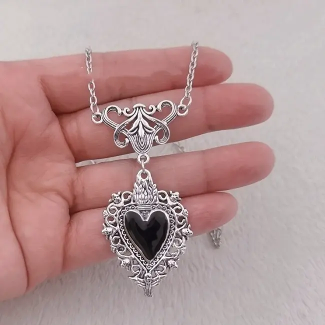 Necklace 85
