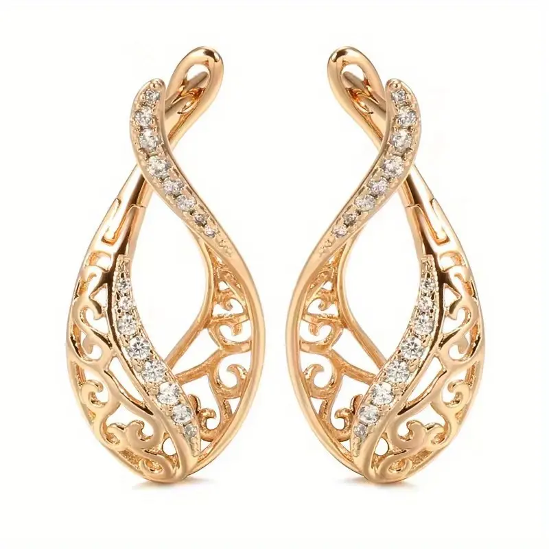 A pair of elegant Bohemian synthetic zircon flower vine hollowed-out earrings, fashionable and exquisite ring-shaped lady earrings, a gift for your girlfriend