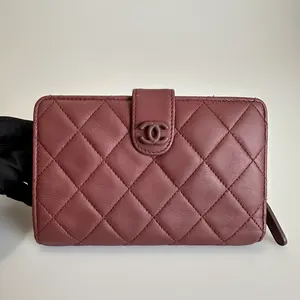 Pre-owned CHANEL Calfskin Clutch Reddish Brown Quilted Diamond Pattern 44774415