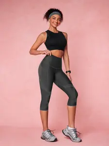 Fanka Body Sculpt Side Pocket Capri Leggings