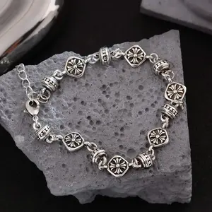 Women's Unisex Fit Vintage Silver Boho Charm Bracelet Jewelry, Unique Retro Floral Chain, Hypoallergenic-Tarnish-Resistant Design, Ideal Gift for Birthday & Anniversary, Daily Wear Accessory
