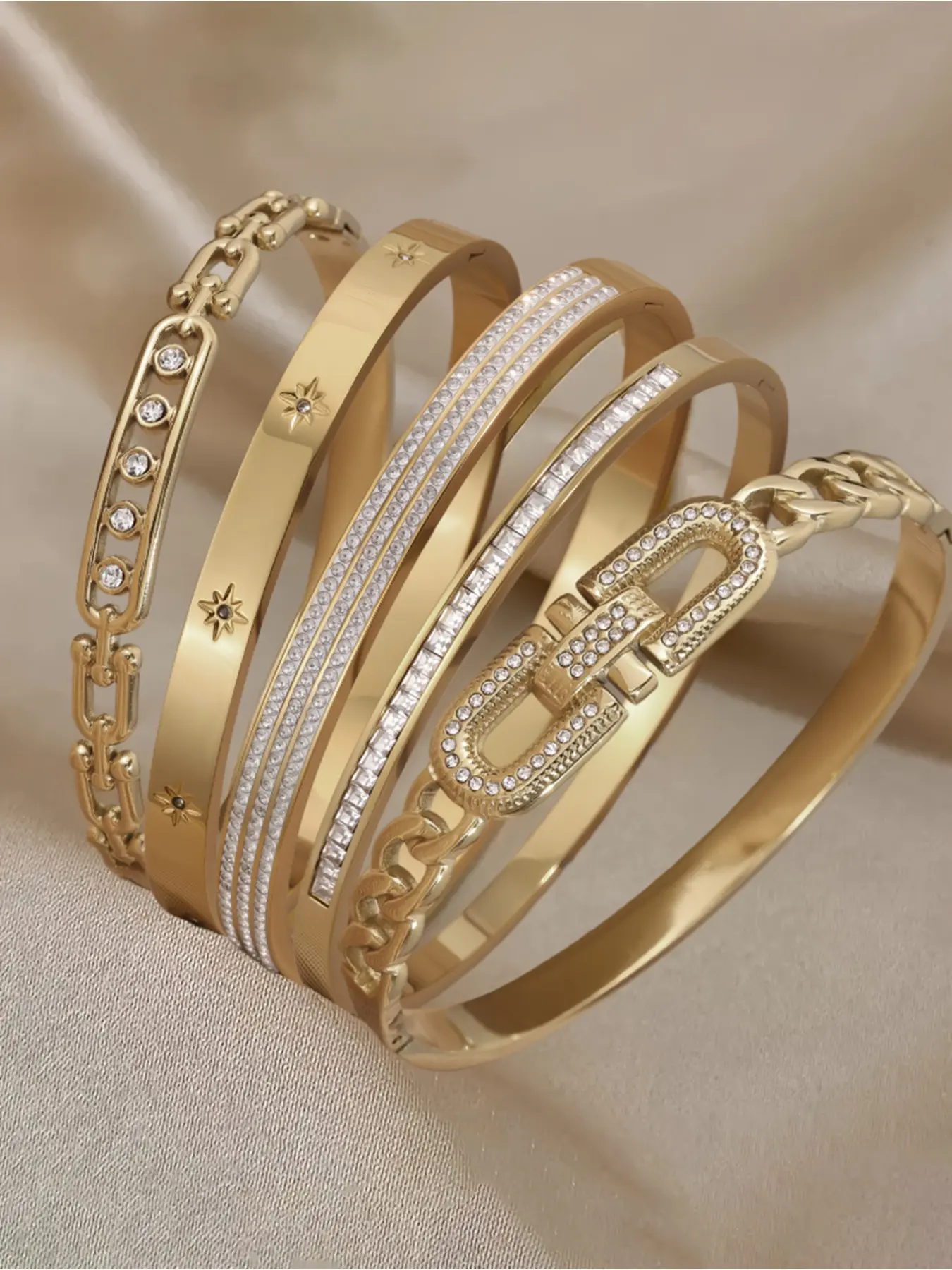 5-piece elegant stainless steel bracelet set, Bracelet Combination Set, suitable for both women and men's high-quality fashion bracelets, durable and trendy accessories for daily travel