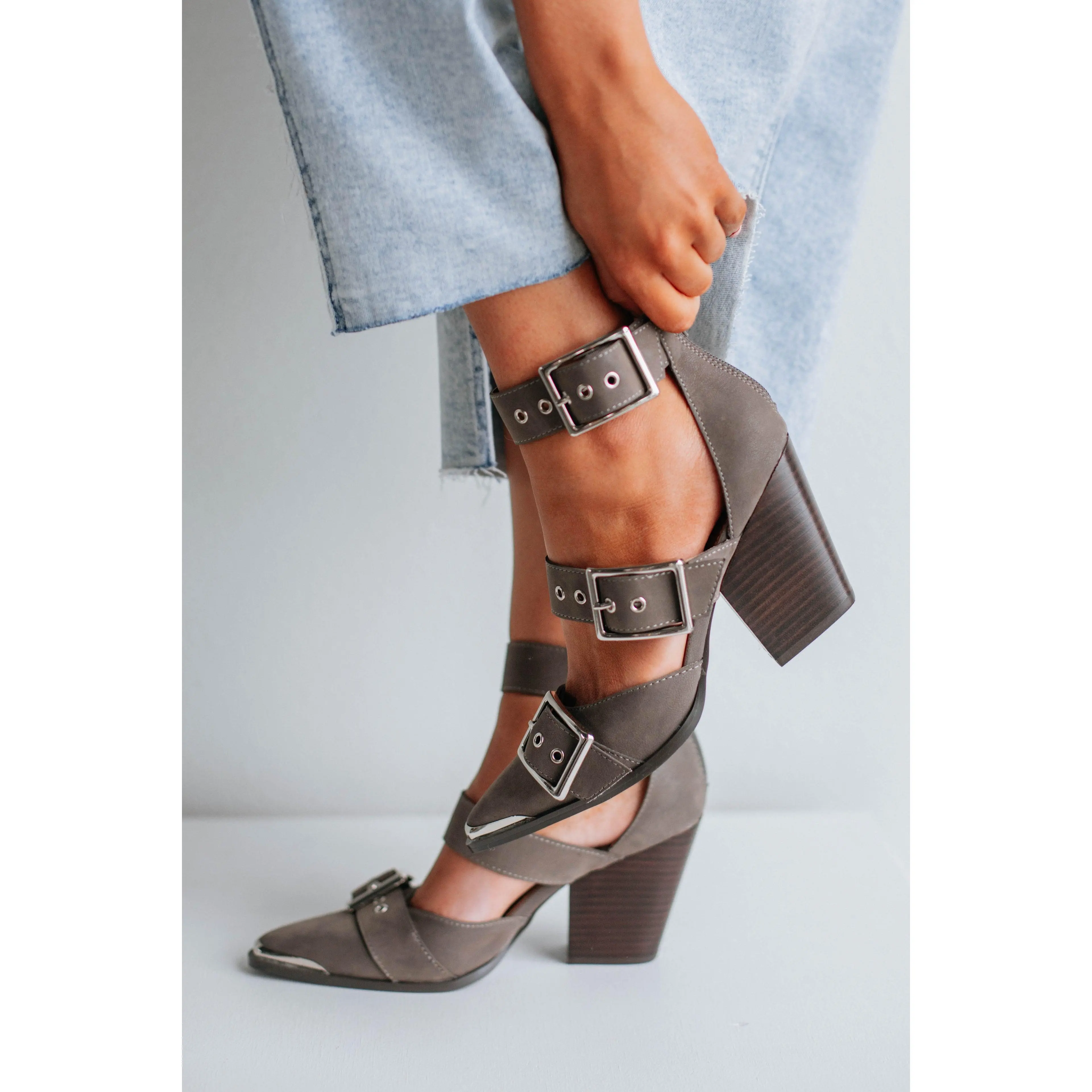 Proving My Point Heels - Charcoal Proving My Point Heels - Charcoal