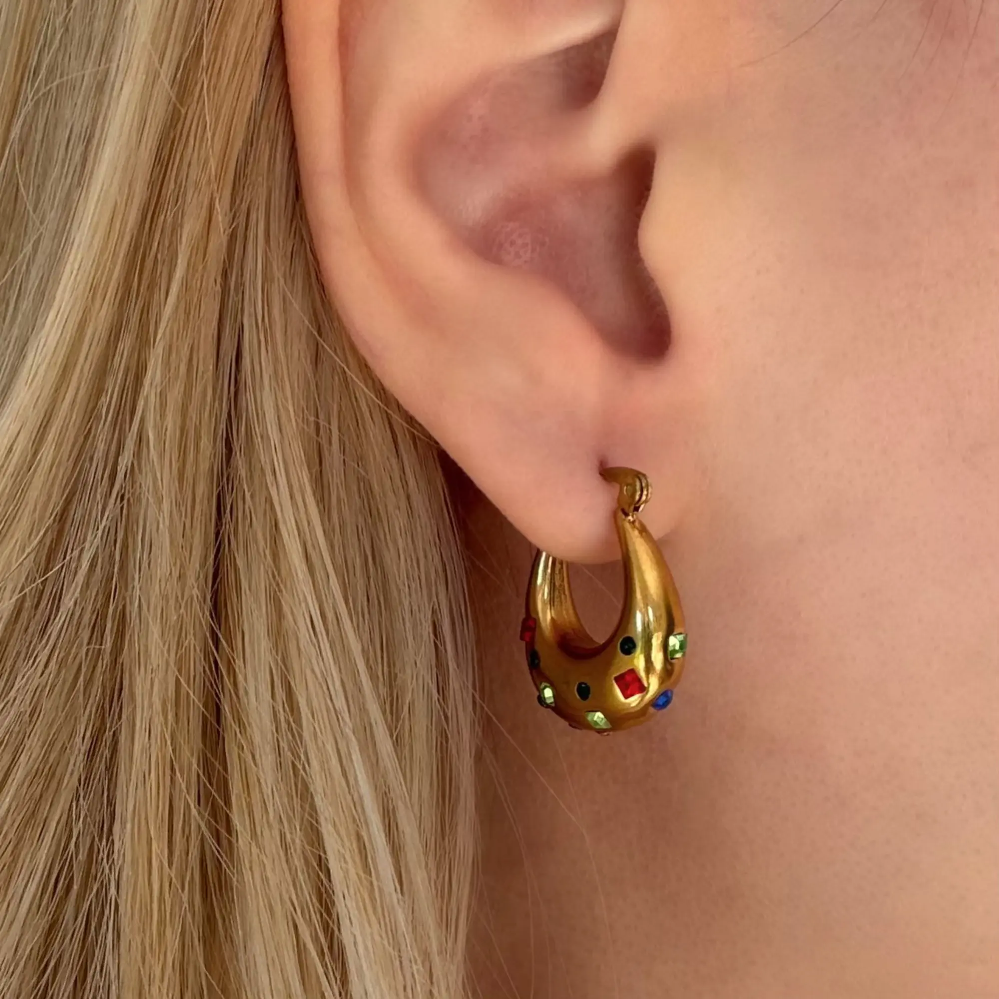 EVRY JEWELS Gold or Silver Plated Stainless Steel Women's Fizzy Hoops