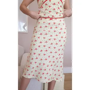 Demi Midi Skirt