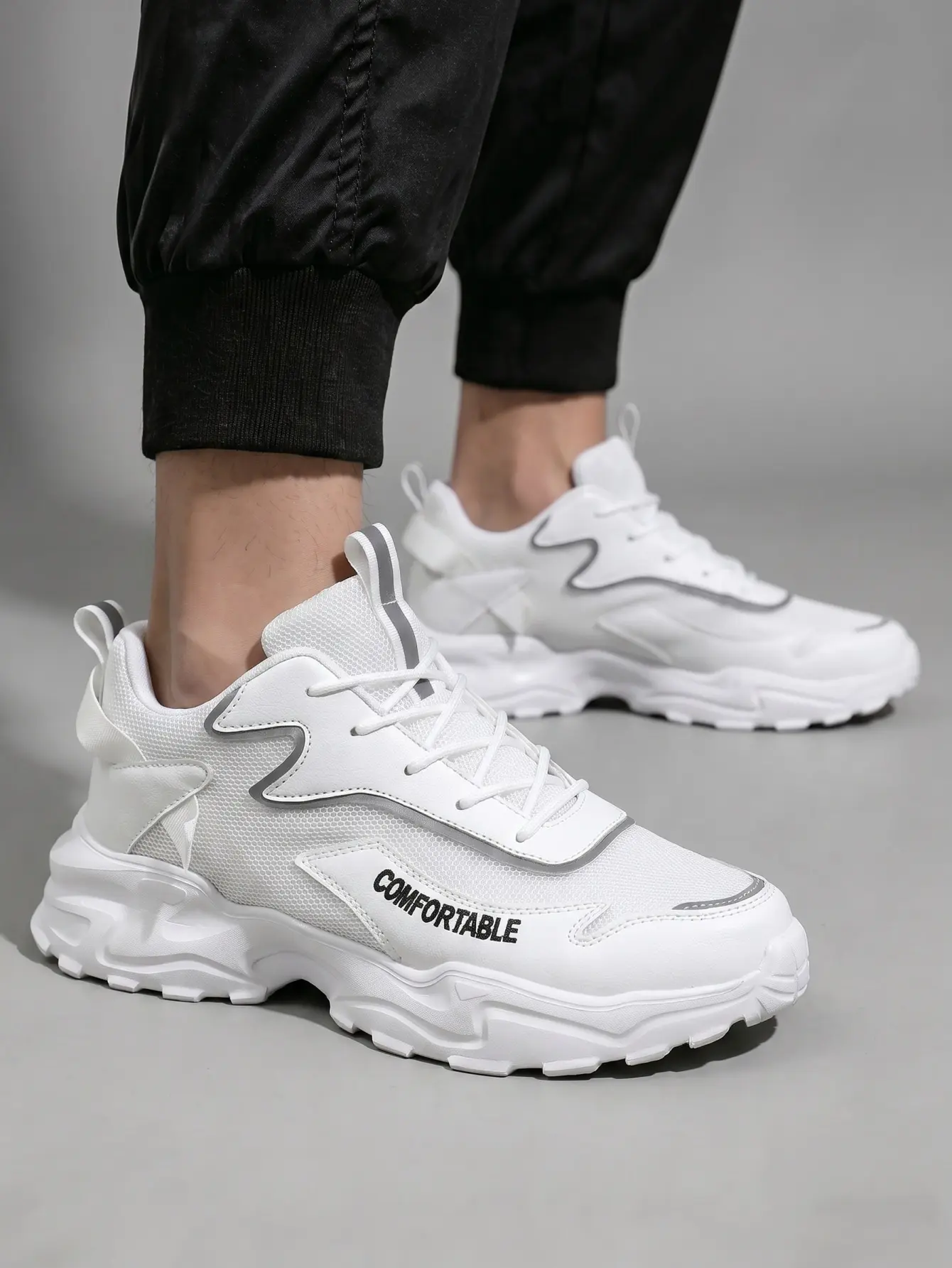 Men’s All White Mesh Chunky Dad Sneakers, Reflective Trim Lightweight Breathable Casual Walking Shoes, Cushioned Non-Slip Lace-Up Trainers for Commute, Streetwear & Night Walking