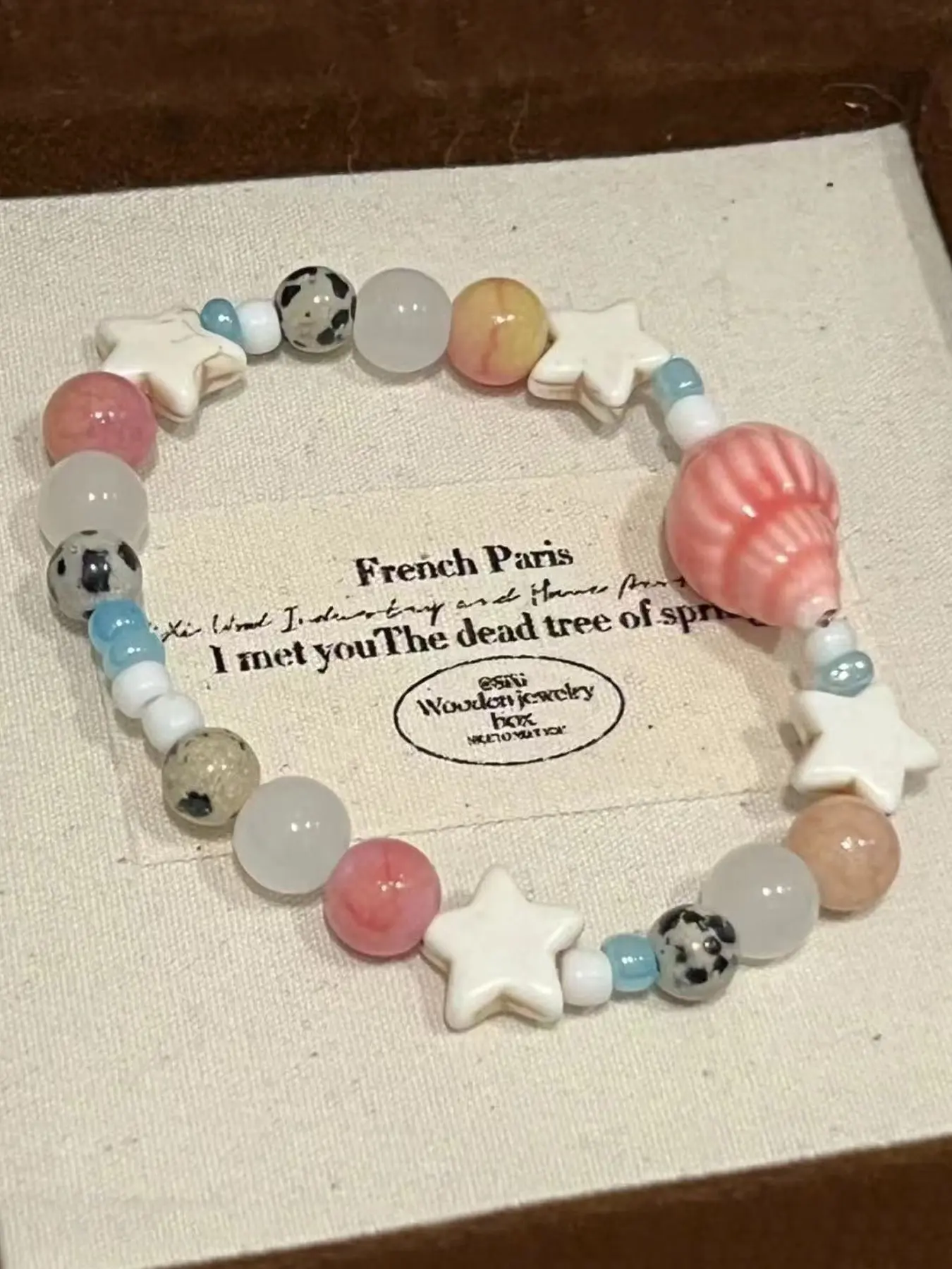 Seashell Beaded Bracelet, Crystal Inspired Bracelet, Seashell Star Glass Beads, Elegant Women's Jewelry Gift, Unique Daily Wear Accessory, Boho Style