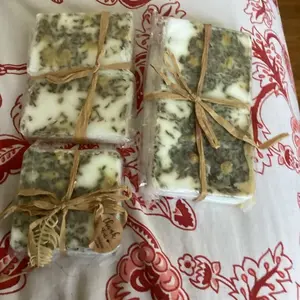 Handmade Organic Lavender & Rosemary Goats Milk Soap - Comfortable Body Care for a Gentle Skin Care Experience