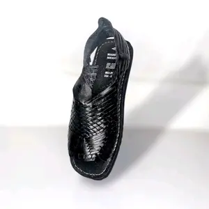 HUARACHES TEJIDOS: Material: These sandals are crafted from leather vacuno, ensuring a unique and artistic touch.  * Design: Handmade with meticulous attention to detail, these huaraches offer a distinctive look. ️ Footwear Walking Shoes Summer