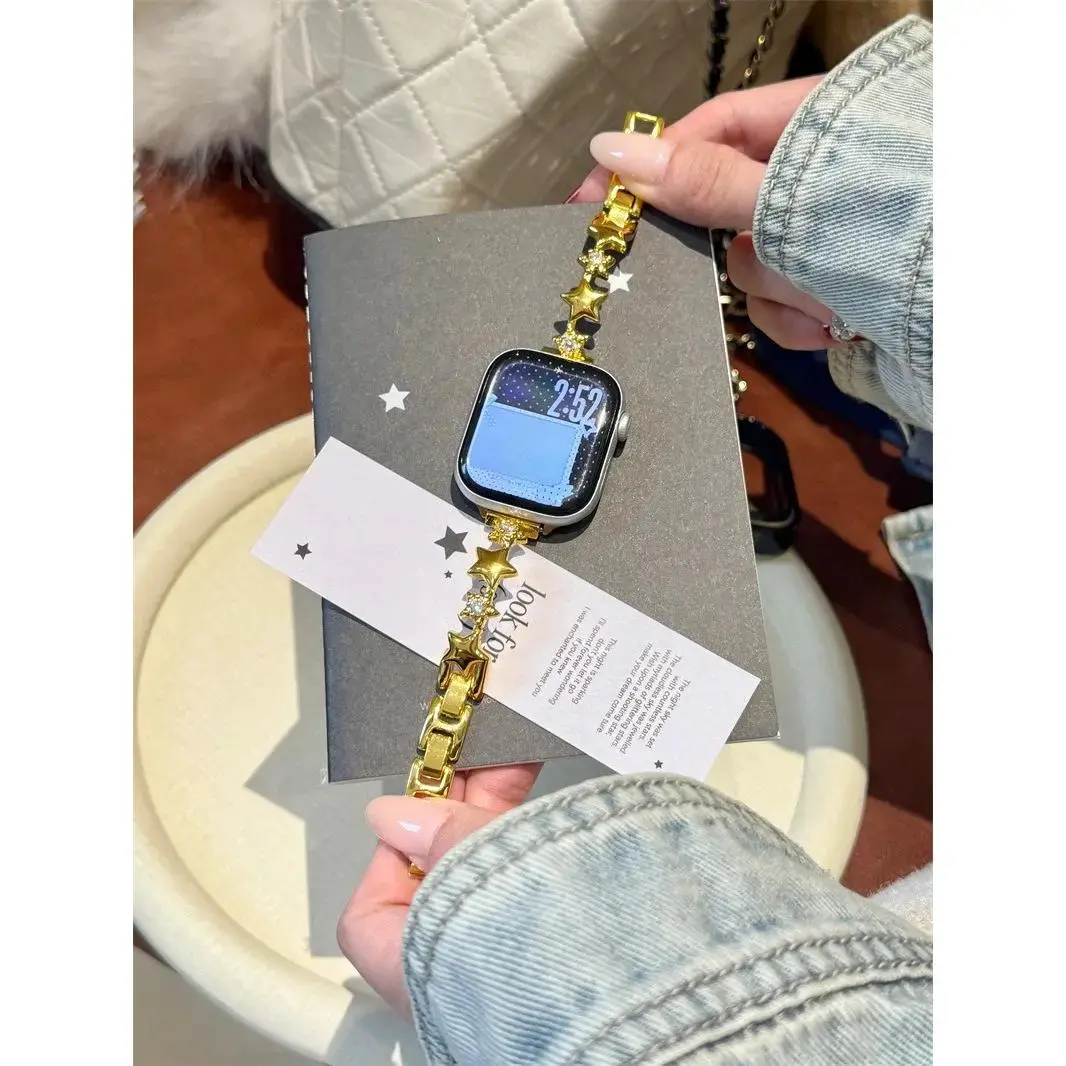 Trendy Luxury Women Watch Accessories, Star Zircon Inlaid Copper Chain Apple Watch Band, Delicate Elegant Metal Strap Fits Series9 10 11, Bling Jewelry Wristband for Daily Casual Wear and Romantic Dating Looks (Watch Not Included)