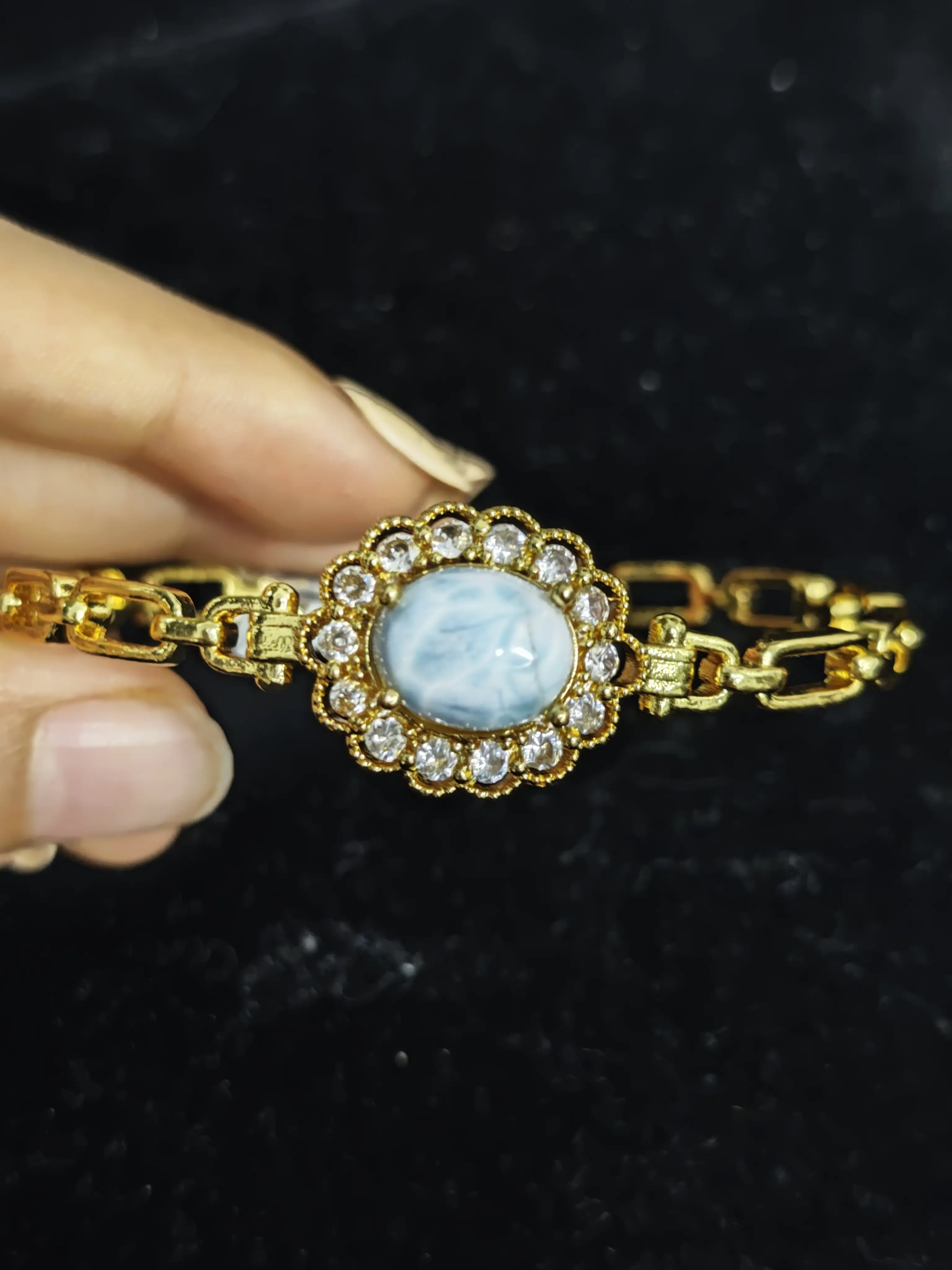 Yvon(13577)gc.larimar bangle