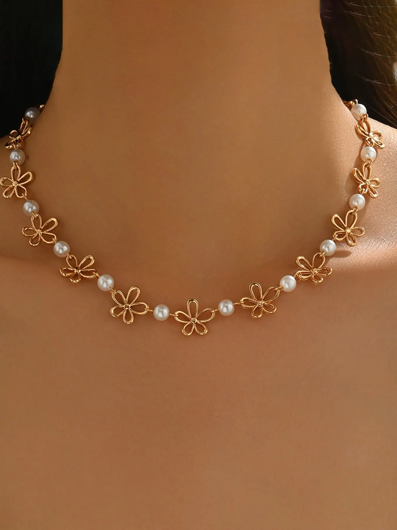 Fashionable Vintage High-End French Flower Necklace, Versatile Clavicle Chain Beaded Pendant, Unique Style Jewelry, Elegant Beaded Necklace