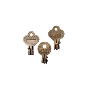 Vintage Style Brass Key Wall Hook, Unique-Shape Home Decor for Entryway Organization and Shelves Storage Solutions