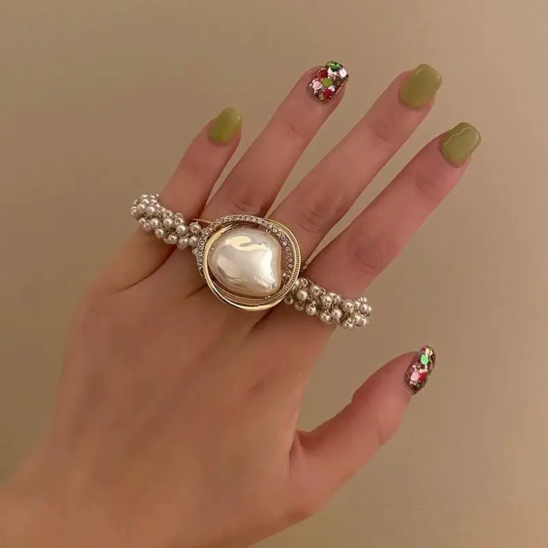 Pearl Hair Scrunchie, Hair Accessory, Ponytail Holder, Daily Styling