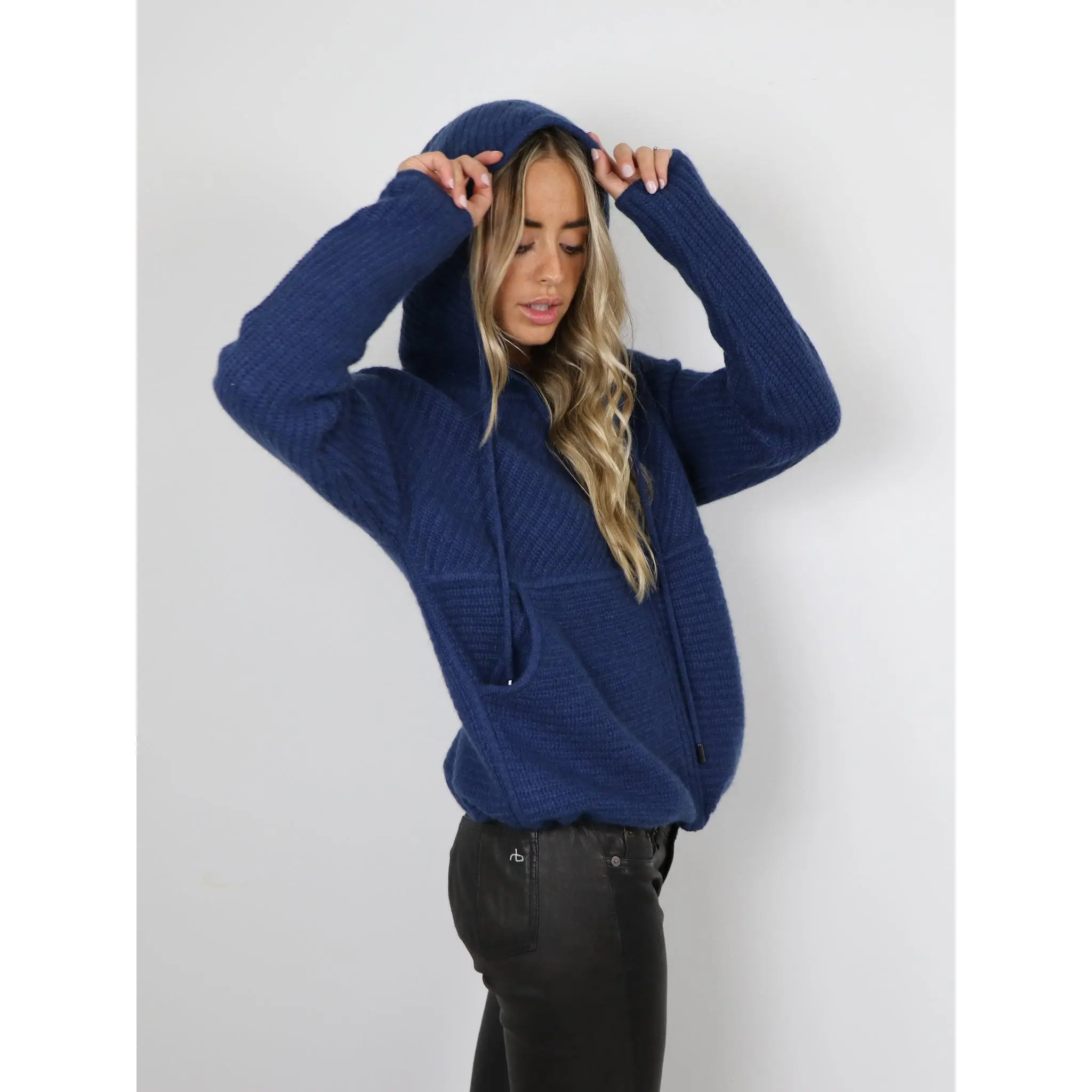 GLENN HOODED ZIP-UP