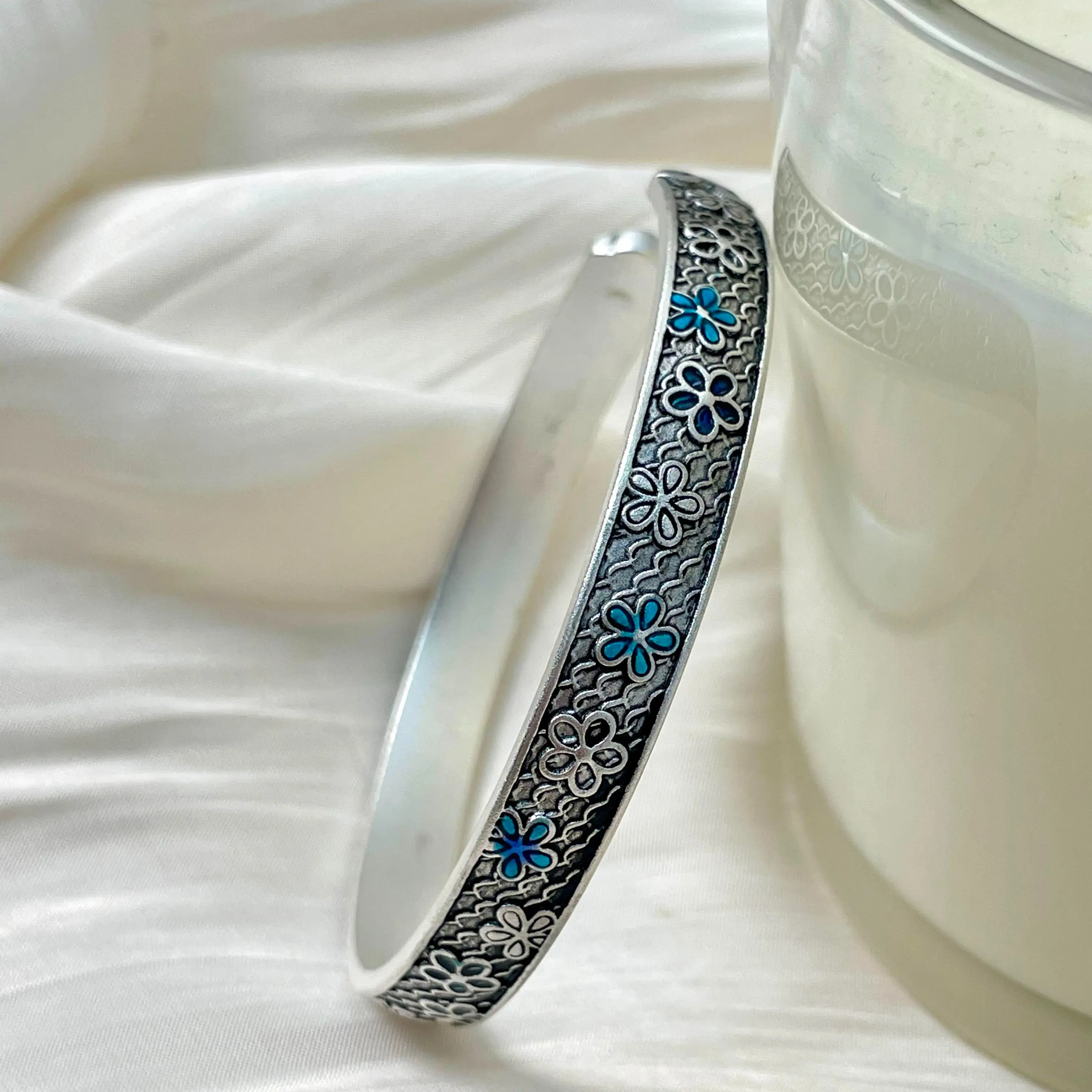 S925 Sterling Silver Bangle, Vintage Floral Engraved Cuff Bracelet for Women with Blue Enamel, Adjustable Exquisite Jewelry Gift, Elegant Bangle