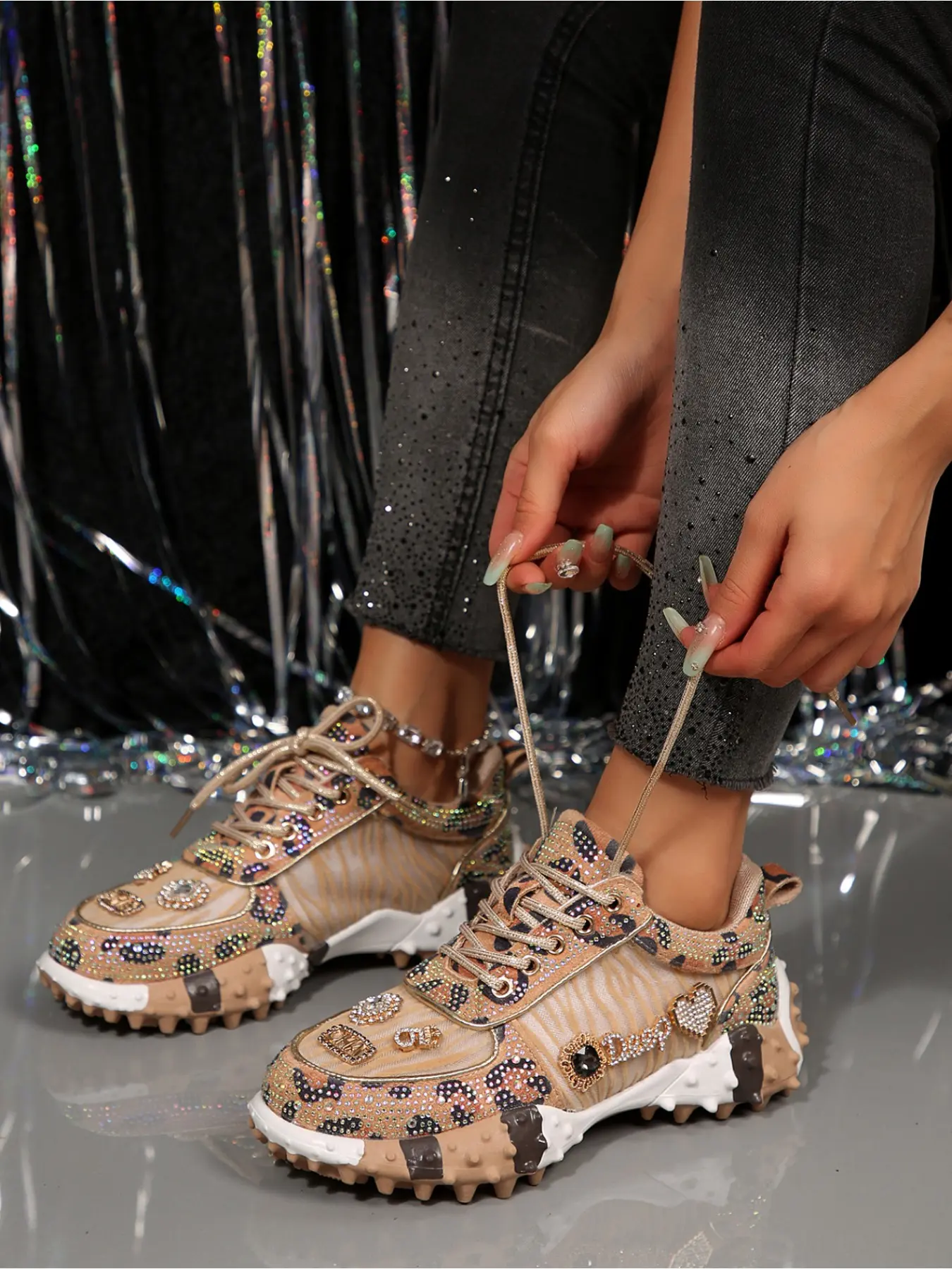 High Quality Women Rhinestone Decorated Sporty Running Shoes Sneaker with Soft Height Increasing Sole for Outdoor Jogging Sports Shoes Footwear
