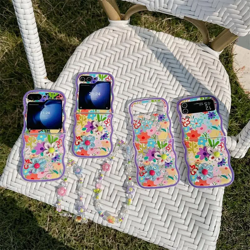 Floral Pattern Stylish Protective Phone Case with Bead Chain, Flower Decorative Phone Protector Cover, Phone Accessories Compatible with Samsung Galaxy Z Flip 3 4 5 6, Casing, Protection