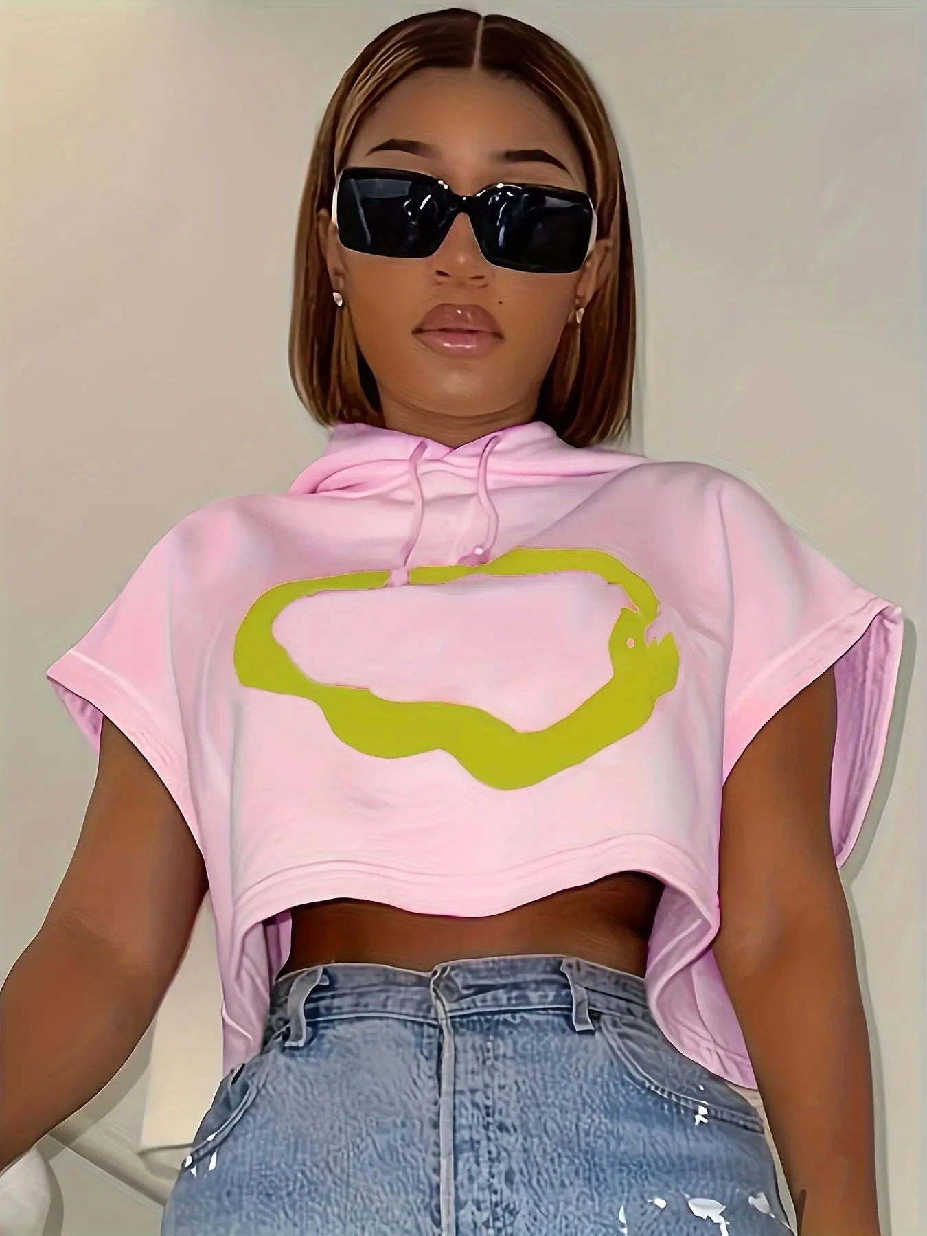 Women's Street Style Hooded Sweatshirt, Asymmetrical Hem, Colorblock Print, Loose Fit, Short Sleeve, Casual Fashion Top, Streetwear, Aesthetic Casual Pullover