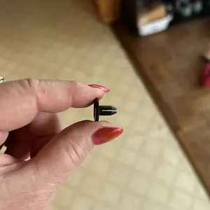 HE26 100pcs Universal Expansion Screw Clips Set for Automobiles Mudguard Leaf Plates Door Panel Clips C05 C20 C32 B01 D02 A16 Car Accessories