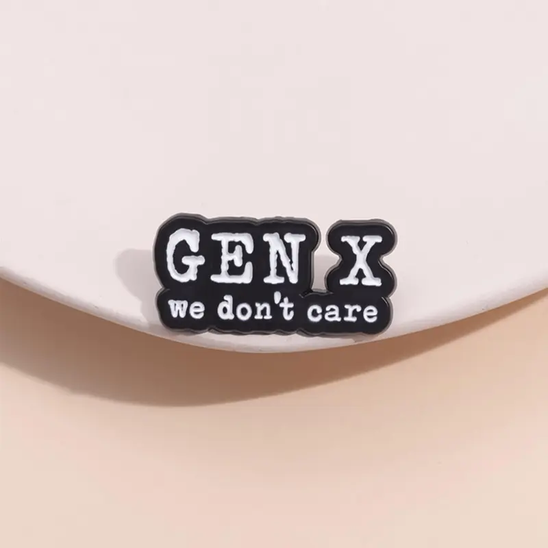 Letter Design Lapel Brooch, Creative Alloy Badge for Clothes, Fashion Accessories for Men & Women,  Enamel Pin Suitable for Backpacks, Jeans, Scarves, Hats Decoration