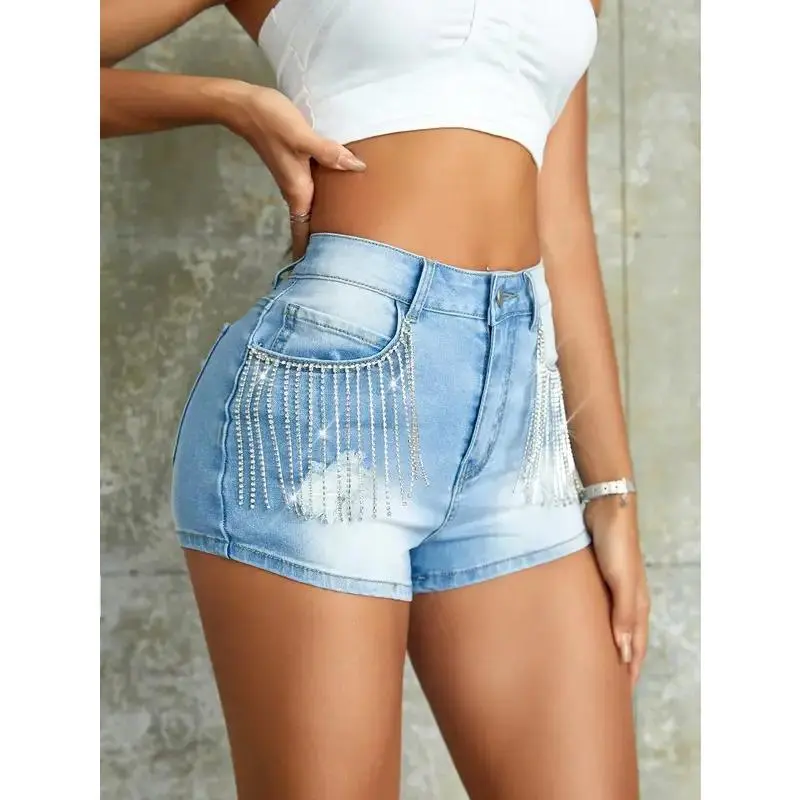 New styleA pair of stylish diamond-studded chain denim shorts