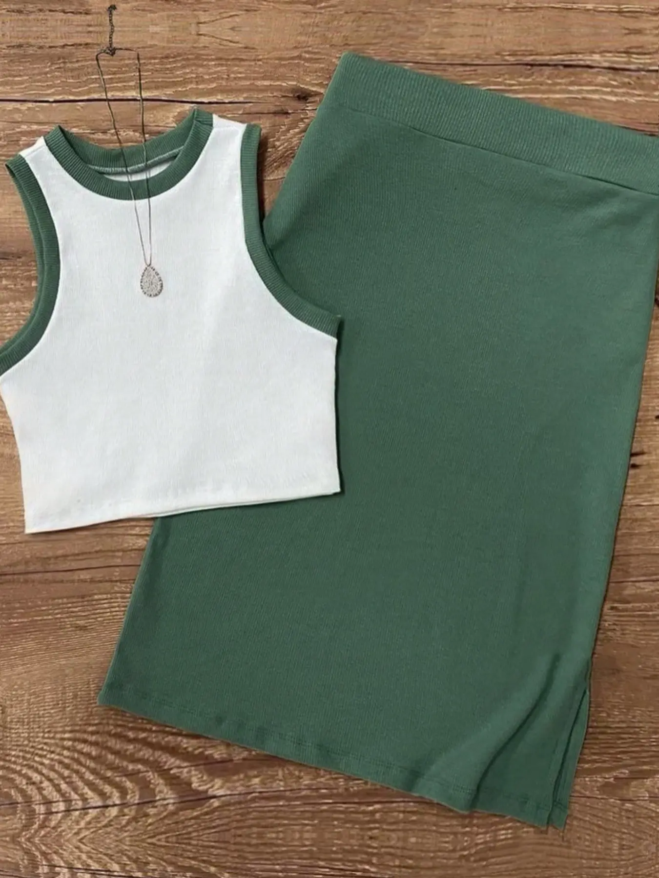2pcs Women Clothes Elegant Chic Casual Vintage Beach Resort Style Fitted Solid Color Contrast Trim Matching Camisole & Long Skirt Set, Spring/Summer Outfit