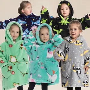 Adorable Alpaca Print Baby Blanket, Fire-Resistant Fabric, Heart Pocket Design, Unisex Soft & Cozy, Hooded Blankets, Multiple Colors Available