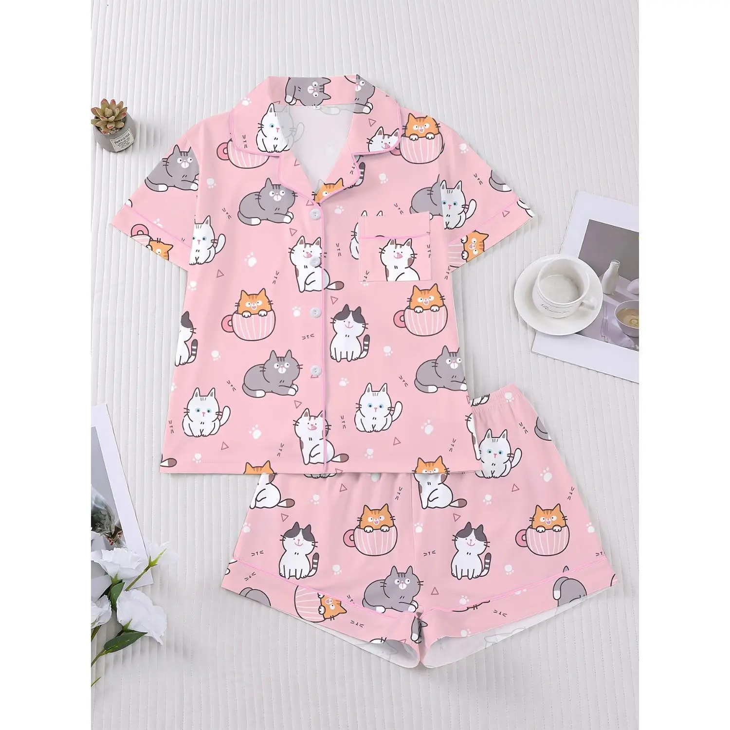 Women's 2-Piece Stretchy Breathable All-Seasons Easy Care Pink Cartoon Cat Print Pajama Set - Lapel Button-Up Short Sleeve Top with Shorts, Casual Cozy Sleepwear Ensemble, Cartoon Print, Short Sleeves