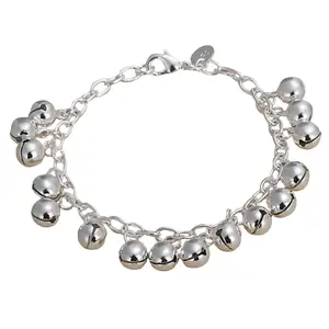 This 925 sterling silver bracelet with pendant is stylish and beautiful, high-quality, and suitable for women to wear on occasions such as weddings and parties.