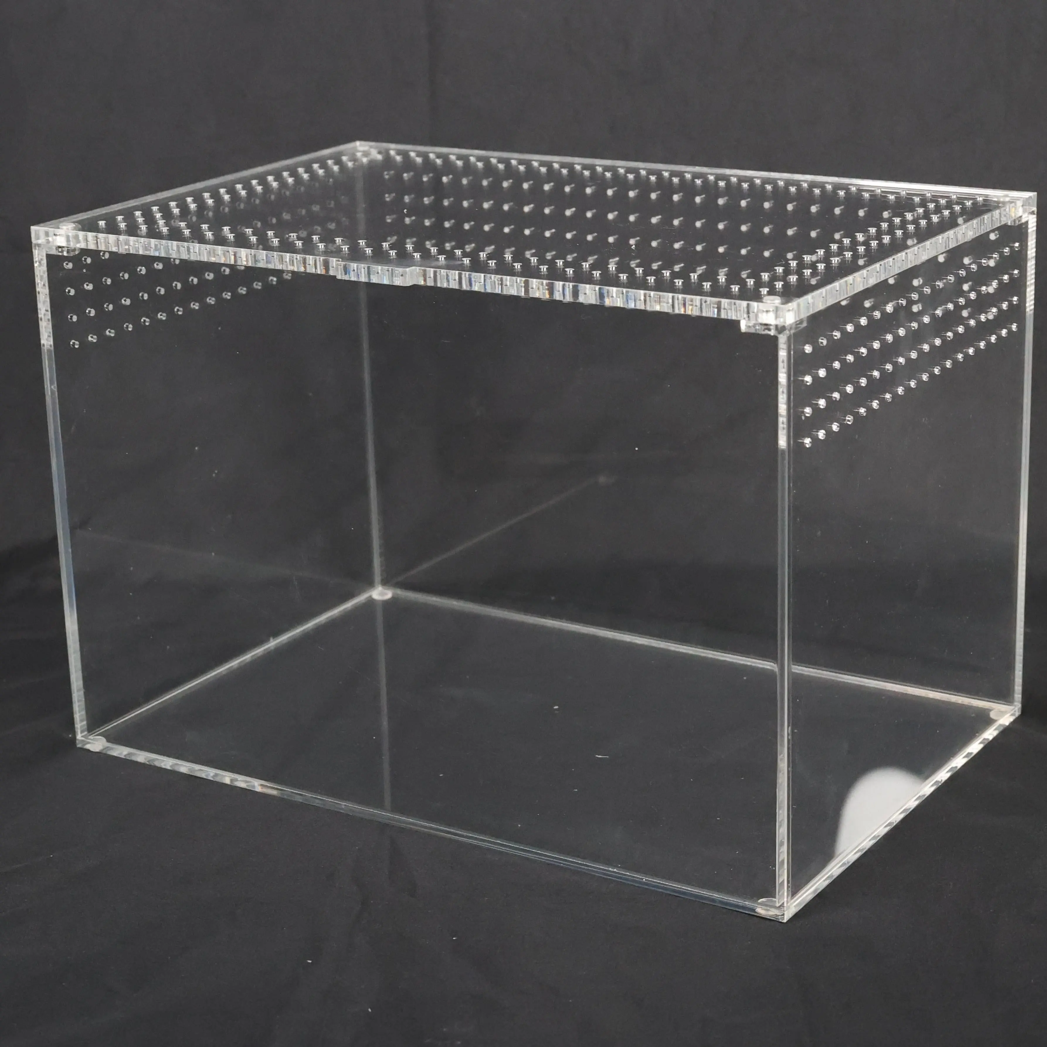 Acrylic habitat 12x8x8"