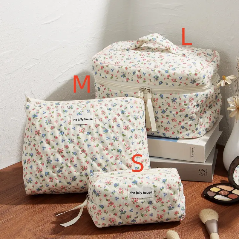 Floral Pattern Quilted Makeup Bag, Large Travel Cosmetic Bag Polyester Portable Handheld Pouch Zipper Toiletry, for Living Room Floral, Makeup Organizer Pouch, Makeup Storage Bag, Cosmetic Travel Bags