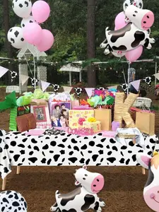 Rectangle tablecloth with cow print, Western farmhouse party table cover, black and white cowhide pattern disposable plastic tablecloth for birthday BBQs, picnics, kitchen dining table decor, rustic country cow theme party supplies