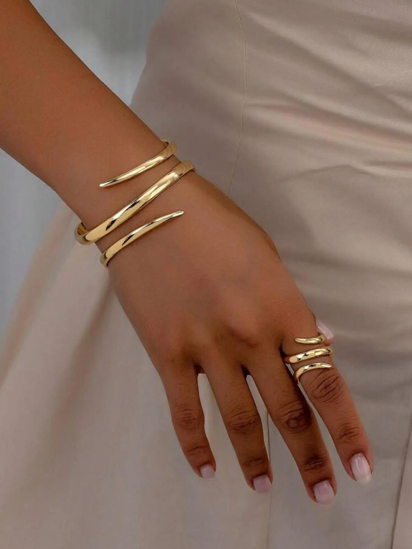 Women's Elegant Sleek Geometric Design Wrap Bangle & Ring, Exquisite Trendy Ring & Bangle, Accessories Set, Accessory Set, Fashionable Jewelry Set for Gifting