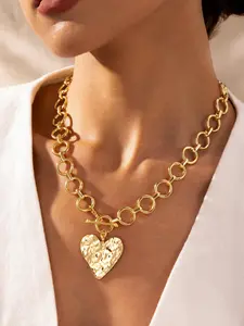 Mothers Day Gifts Chunky Golden Heart Necklace for Women，Chunky Heart Pendant Bold Chain Necklace with Toggle Clasp， Statement Jewelry Gift for Women